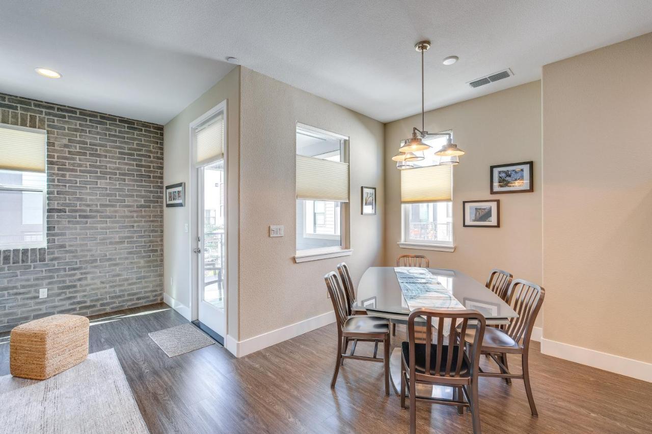Ideally Located Townhome With 2 Balconies *